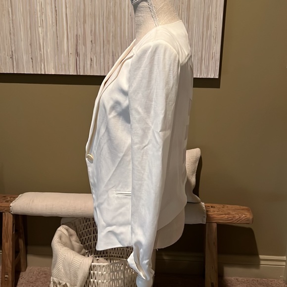 BCBG MAX AZRIA JAIMY BLAZER - Picture 2 of 6